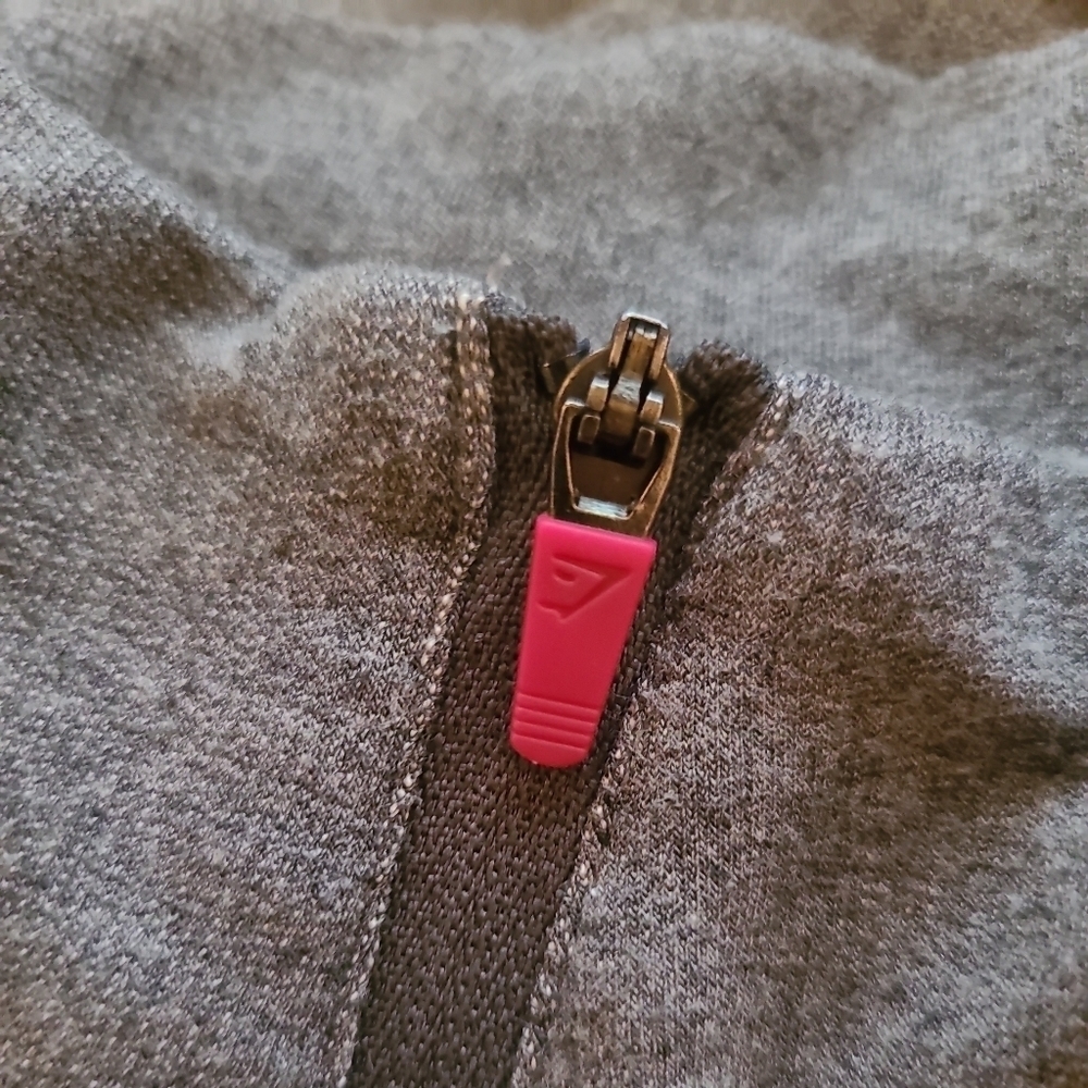 Gymshark Vital Seamless Half Zip Back Pocket Jacket Gray And Pink‎ Sz Medium. - Picture 5 of 8